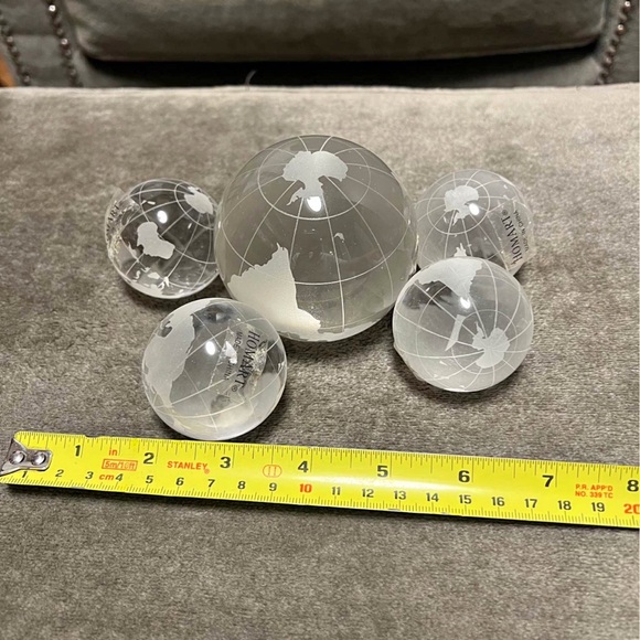 Other - Crystal Globe Paperweight Set 5pc Homari etched glass globes